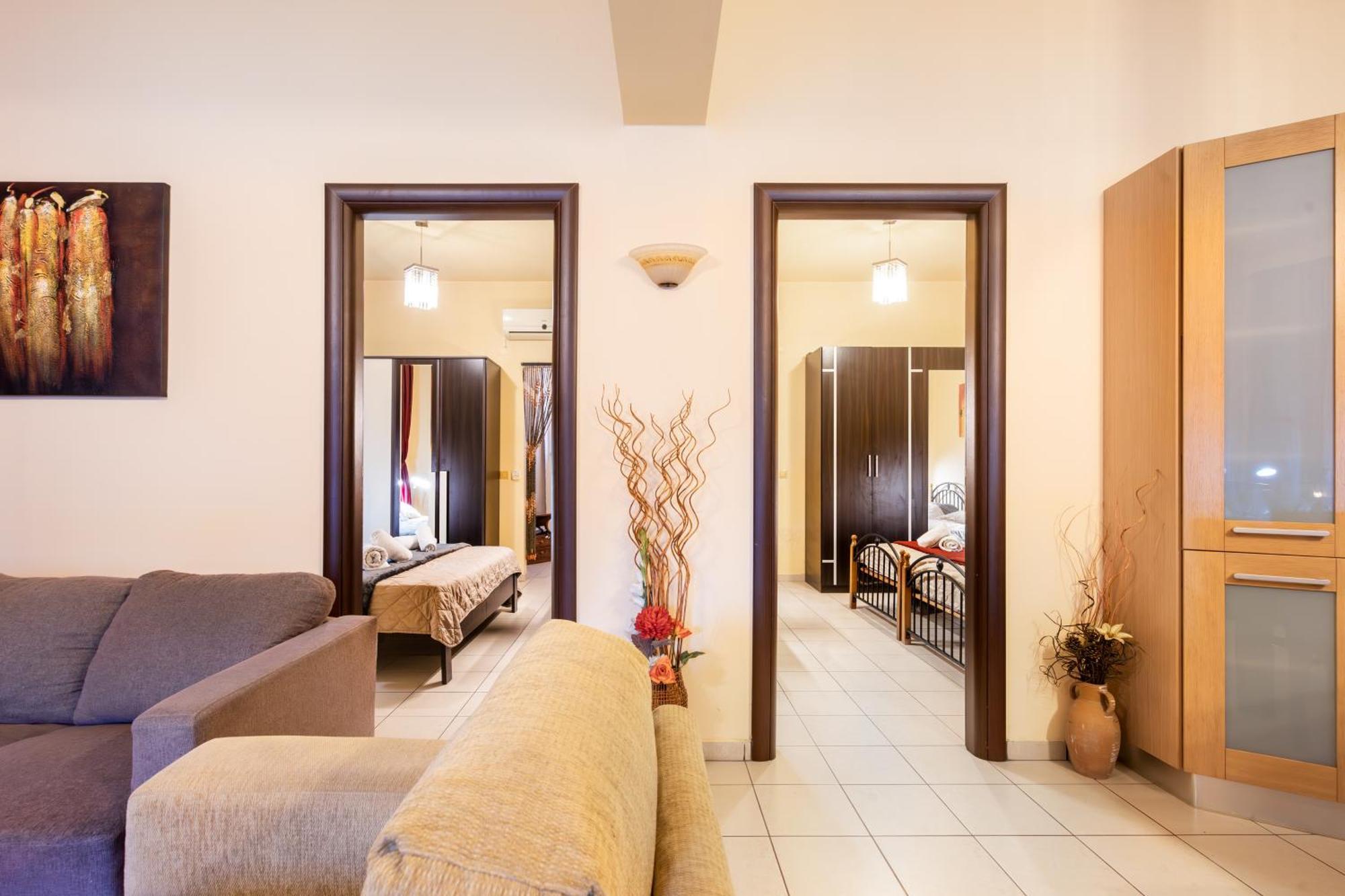 Colonial Family Apartment #4 Ground Floor فاليراكي المظهر الخارجي الصورة